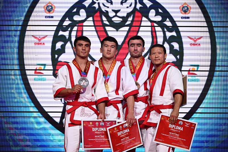Второй соревновательный день чемпионата мира CISM по казах курес среди военнослужащих завершился